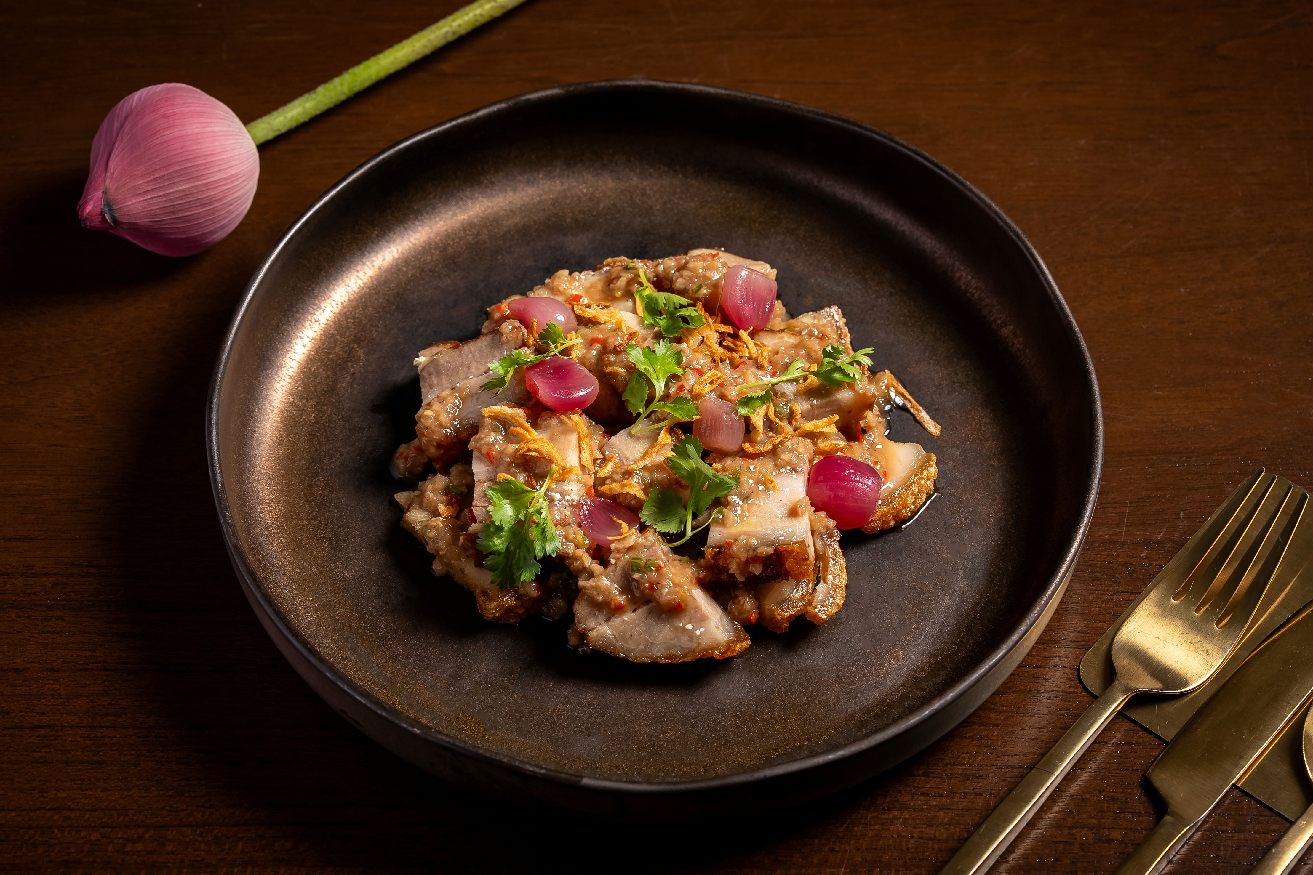 Moo Krob Nam Prik Kapi 